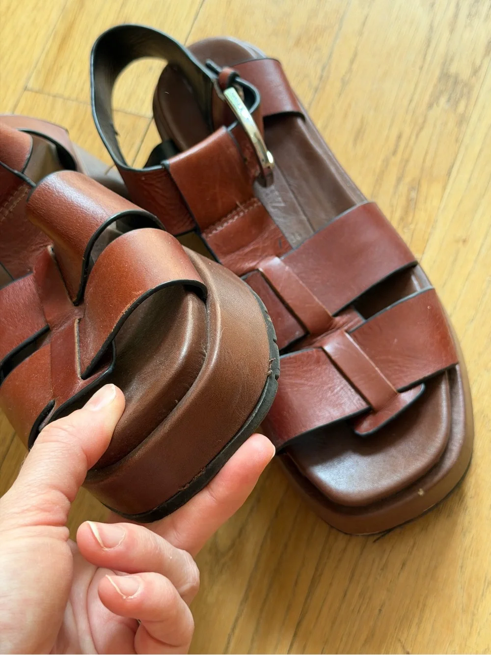 Zara Womens Size EUR 36 US 6 Brown Leather Buckle Fisherman Platform Sandals